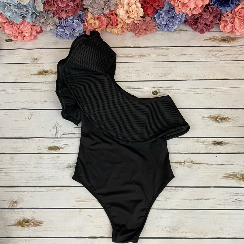 Avant Garde Ruffled One Shoulder Bodysuit Swimsuit - Picture 12 of 16